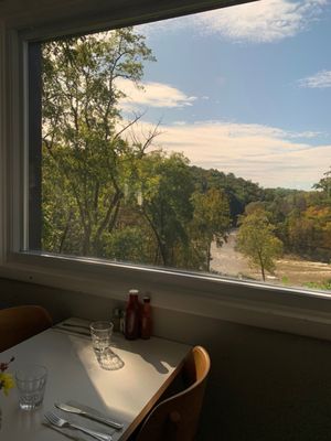 Gracie's Luncheonette by null