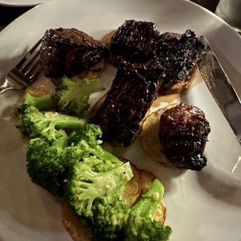 Volare Restaurant & Bar - Marinated Steak Tips - Italian Near Me - Revere, Massachusetts Volare Restaurant & Bar - Marinated Steak Tips - Italian Near Me - Revere, Massachusetts