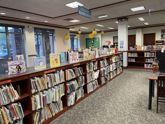 Chicago Public Library - Edgebrook