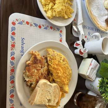 Paula's Pancake House - Here is there  omelette - Breakfast & Brunch Near Me - Solvang, California