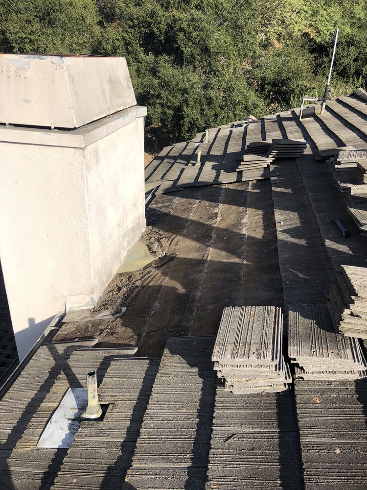 Slide of Tony's Roofing