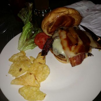 Grinder House Shop - Delicious Smokehouse Burger - Cafes Near Me - Crossville, Tennessee Grinder House Shop - Delicious Smokehouse Burger - Cafes Near Me - Crossville, Tennessee