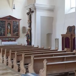 St. Lorenz - Nebenaltar und Beichtstuhl
