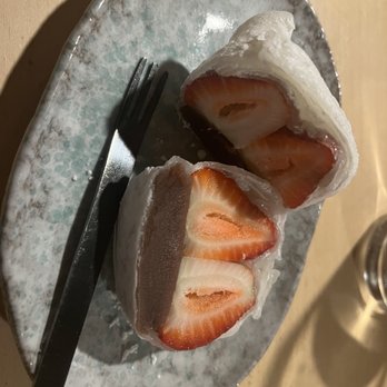Uotora - strawberry dessert - Japanese Near Me - Brooklyn, New York