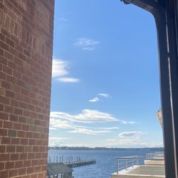 The Newport Harborside Inn