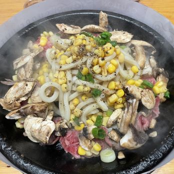 Pepper Lunch - Beef Yaki Udon with Mushroom - Teppanyaki Near Me - Artesia, California Pepper Lunch - Beef Yaki Udon with Mushroom - Teppanyaki Near Me - Artesia, California