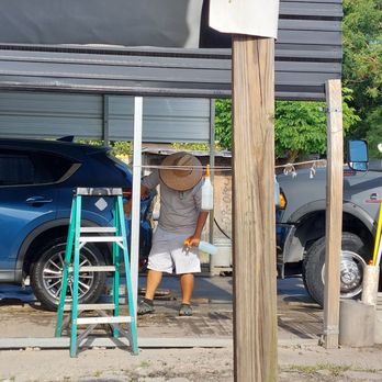 Car Wash Complete Auto Detailing Hernandez - Paying attention to every inch of the car - Auto Detailing Near Me - Winter Haven, Florida Car Wash Complete Auto Detailing Hernandez - Paying attention to every inch of the car - Auto Detailing Near Me - Winter Haven, Florida