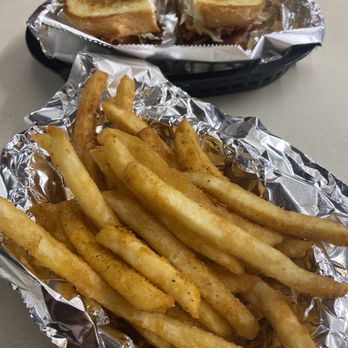 Pop's Diner - Great fries - American Near Me - Carolina Beach, North Carolina Pop's Diner - Great fries - American Near Me - Carolina Beach, North Carolina