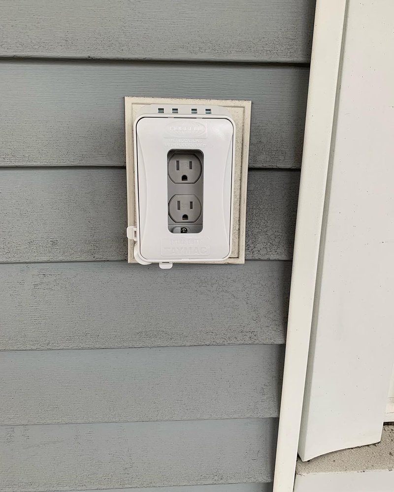 Slide of Venture Certified Electrician