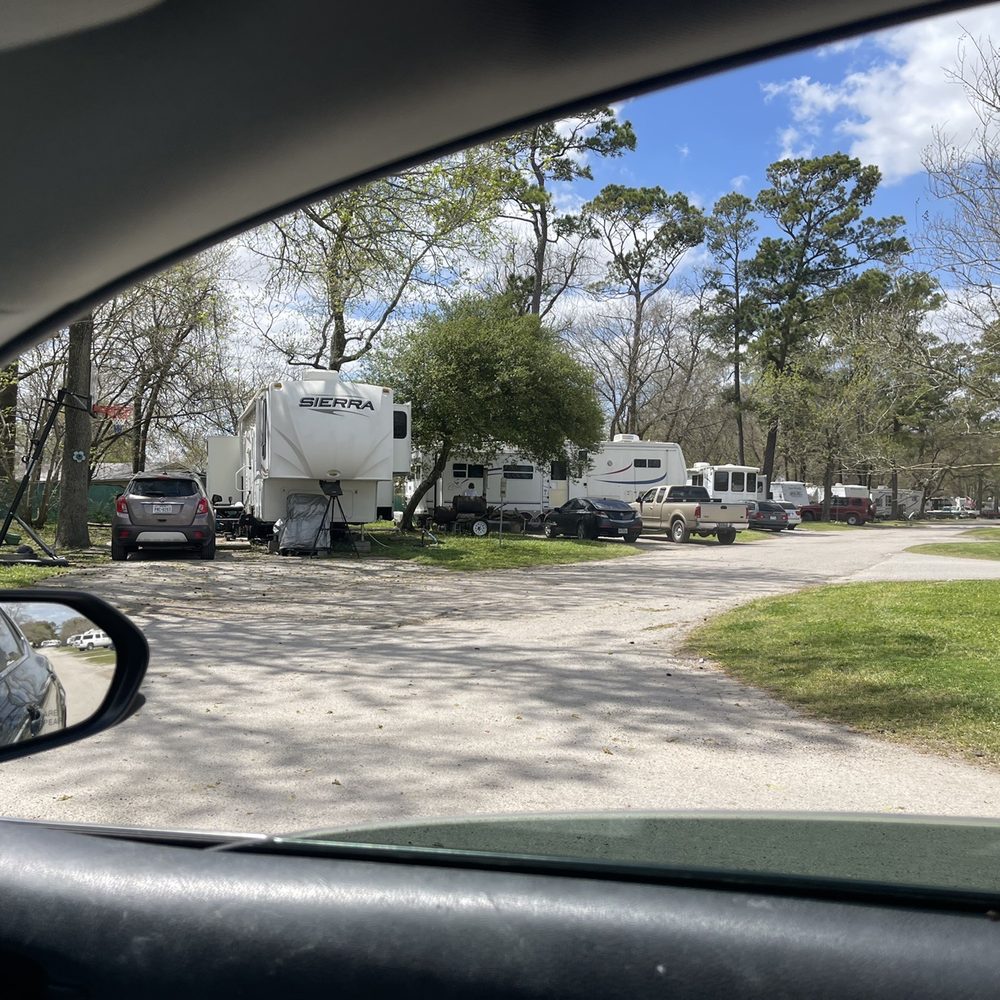 Houston Leisure RV Resort - Campgrounds Near Me - Highlands, Texas Houston Leisure RV Resort - Campgrounds Near Me - Highlands, Texas