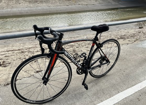 Ballona Creek Bike Path trailhead by null