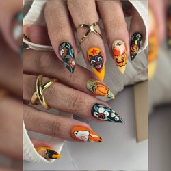 Orchid nails