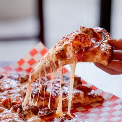 Curry Pizza House Kent - Meat Lovers