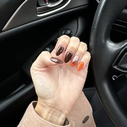 Lady Nails