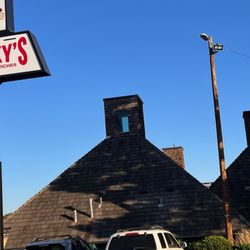 Spooky's Pizza