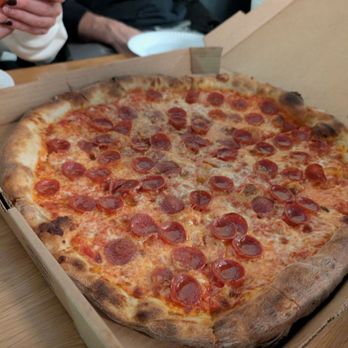 Lo Mo Pizzeria - Pepperoni, I prefer it to the spicy due to the ricotta inclusion on the spicy one. Still great! - Pizza Near Me - Norfolk, Virginia Lo Mo Pizzeria - Pepperoni, I prefer it to the spicy due to the ricotta inclusion on the spicy one. Still great! - Pizza Near Me - Norfolk, Virginia
