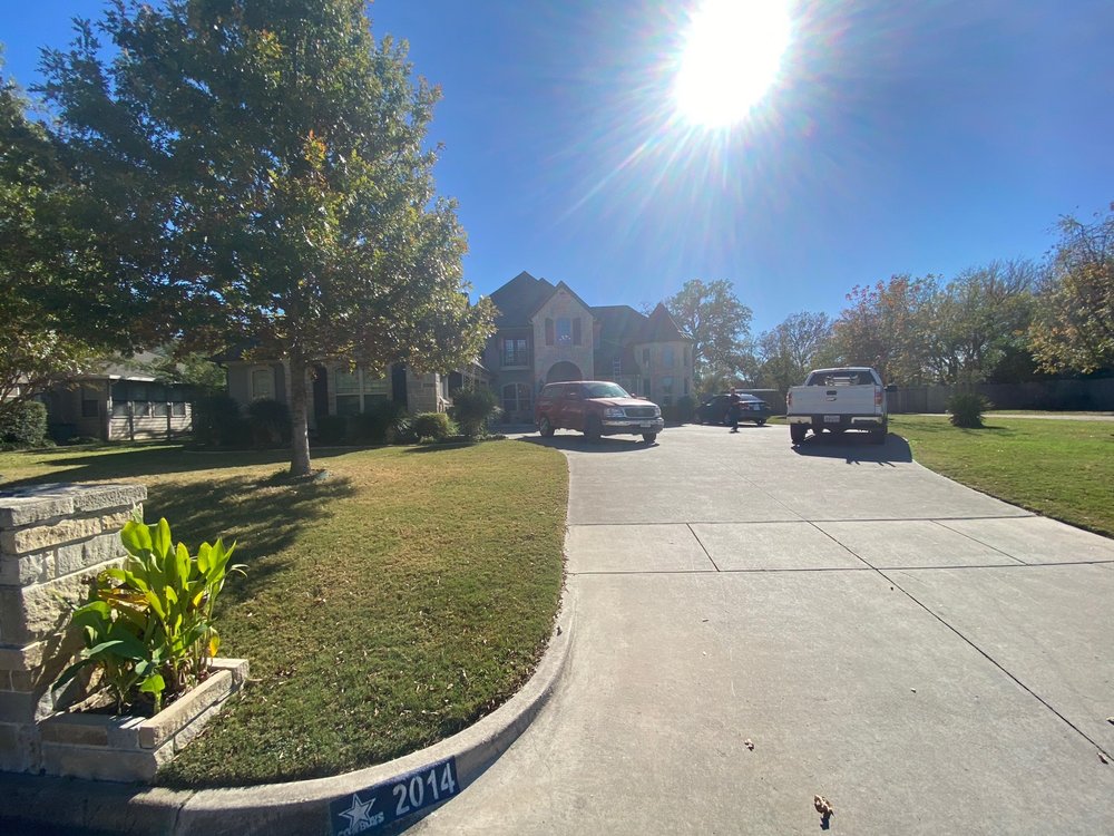 Slide of Taylormade Roofing and Construction