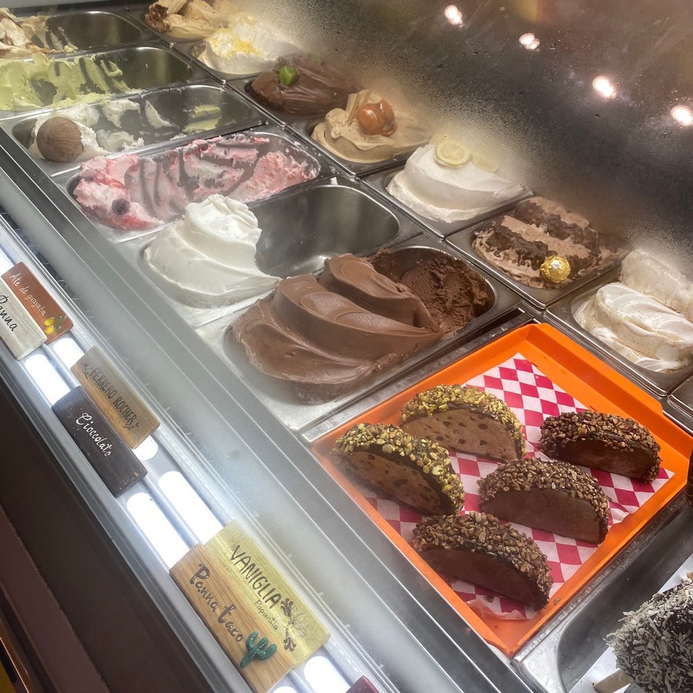Panna e Cioccolato - More flavors - Ice Cream & Frozen Yogurt Near Me - Tulum, ROO Panna e Cioccolato - More flavors - Ice Cream & Frozen Yogurt Near Me - Tulum, ROO