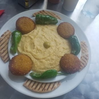 Lal Qila - Falafel, hummus and pita bread - Indian Near Me - Barcelona, B Lal Qila - Falafel, hummus and pita bread - Indian Near Me - Barcelona, B