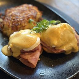 Eggs Benedict