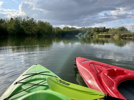 KAYAKS - Kayak rental in St. Albert 
We drop off and pick up the equipment beside the river.
Book now ↘️