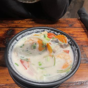 Thai Cravings - Coffee & Tea Near Me - Rocky River, Ohio