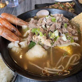 19 GOLD - Taiwanese Near Me - Seattle, Washington