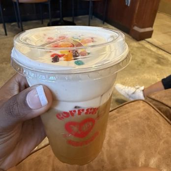 XO Coffee Shop - Fruity pebble latte w/ oat milk - Coffee & Tea Near Me - Kissimmee, Florida XO Coffee Shop - Fruity pebble latte w/ oat milk - Coffee & Tea Near Me - Kissimmee, Florida