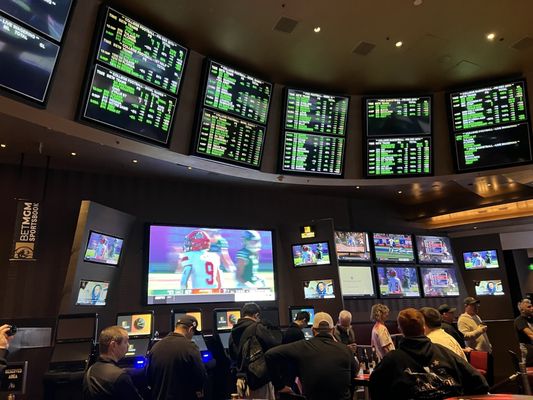 BetMGM Sportsbook at ARIA by null