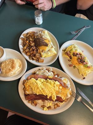 West Shine Family Restaurant by null