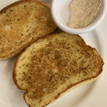 Zippy's Vineyard - Garlic bread...mmmmOno! - Diners Near Me - Honolulu, Hawaii