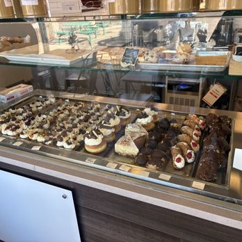 Linda's Dolci - Bakeries Near Me - Albuquerque, New Mexico