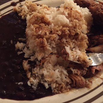 La Rubia - Mediocre Dominican food - total dive - Dominican Near Me - Queens, New York La Rubia - Mediocre Dominican food - total dive - Dominican Near Me - Queens, New York