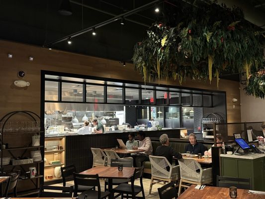 True Food Kitchen by null