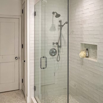 Clairon Shower Doors - Hinged corner shower door in Polished Chrome. - Glass & Mirrors Near Me - Hialeah, Florida