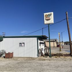 Wagon Wheel Express Catering - Road side pic