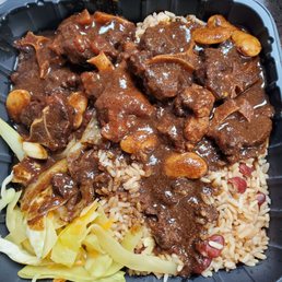Large Oxtail Stew w/rice and cabbage Large Oxtail Stew w/rice and cabbage