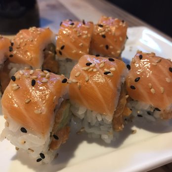 Kai Sushi - Lemon Sushi Roll - Japanese Near Me - Everett, Washington