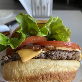 Centro - Cheeseburger - Burgers Near Me - Lombard, Illinois