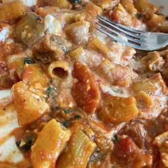 Sixty Vines - Las Olas - Rigatoni! An excellent non meat dish - Wine Bars Near Me - Fort Lauderdale, Florida Sixty Vines - Las Olas - Rigatoni! An excellent non meat dish - Wine Bars Near Me - Fort Lauderdale, Florida