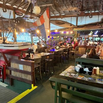 Whiteys Fish Camp - Interior - Seafood Near Me - Fleming Island, Florida