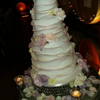 Cakes to Celebrate - Custom Cakes Near Me - Temecula, California Cakes to Celebrate - Custom Cakes Near Me - Temecula, California