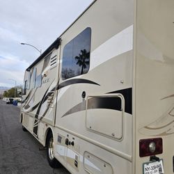 Camping World - Las Vegas - 2015 Thor ACE