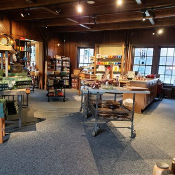 Log House Craft Gallery - Inside Log House Craft Gallery - Arts & Crafts Near Me - Berea, Kentucky