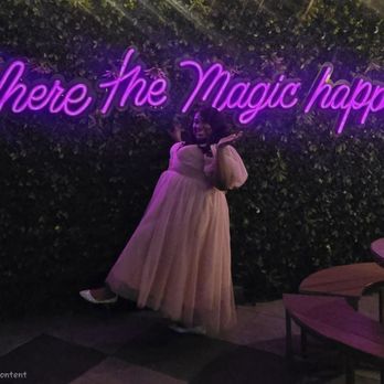 Magic Hour Rooftop Bar & Lounge - Lounges Near Me - New York, New York