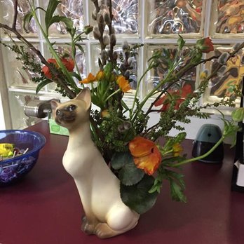 By the Bunch - Florists Near Me - Portland, Oregon