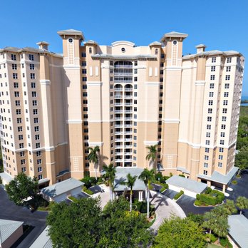 Arbor Trace - Tower Pointe at Arbor Trace - Assisted Living Facilities Near Me - Naples, Florida