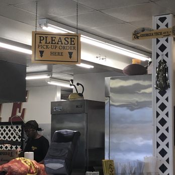 Yellow Jacket Hot Dogs - Hot Dogs Near Me - Ellenwood, Georgia