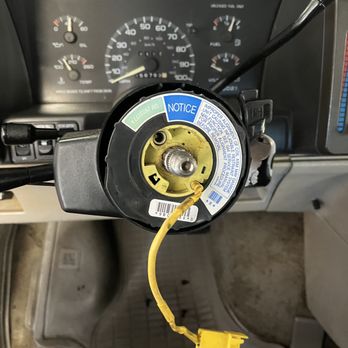 Mobile Auto Repair Services - Clockspring Replacement on 1997 Chevrolet Astro - Auto Repair Near Me Mobile Auto Repair Services - Clockspring Replacement on 1997 Chevrolet Astro - Auto Repair Near Me