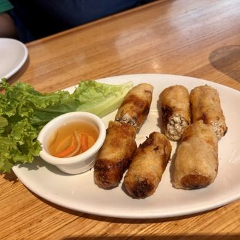 Kettles Vietnamese Bistro - Cha gio - chicken Crispy Egg Rolls 3 Pcs - Vietnamese Near Me - Santa Rosa, California Kettles Vietnamese Bistro - Cha gio - chicken Crispy Egg Rolls 3 Pcs - Vietnamese Near Me - Santa Rosa, California